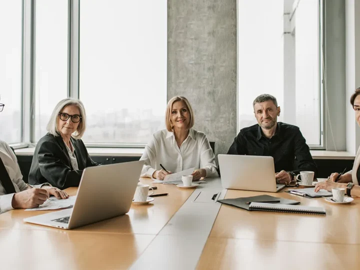 How CEOs Manage Their Time: Strategies Professionals Can Use